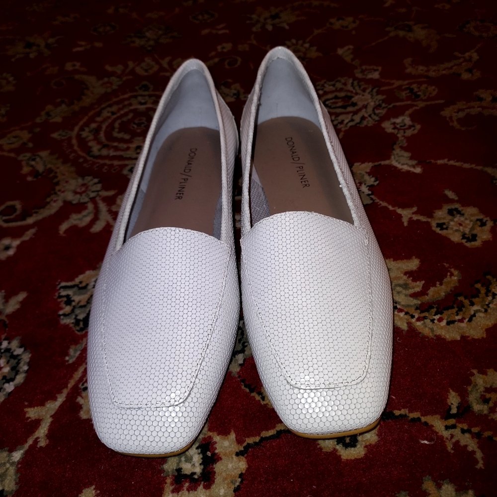Donald Pliner Loafers
